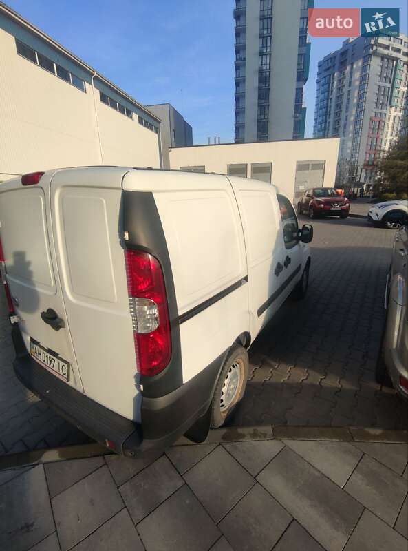 Грузовой фургон Fiat Doblo 2012 в Петропавловской Борщаговке