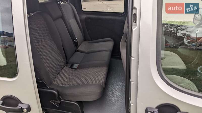 Мінівен Fiat Doblo 2004 в Рівному фото 4 Мінівен Fiat Doblo 2004 в Рівному