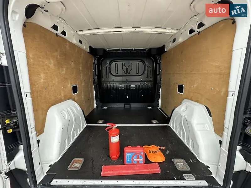Вантажний фургон Fiat Doblo 2017 в Києві