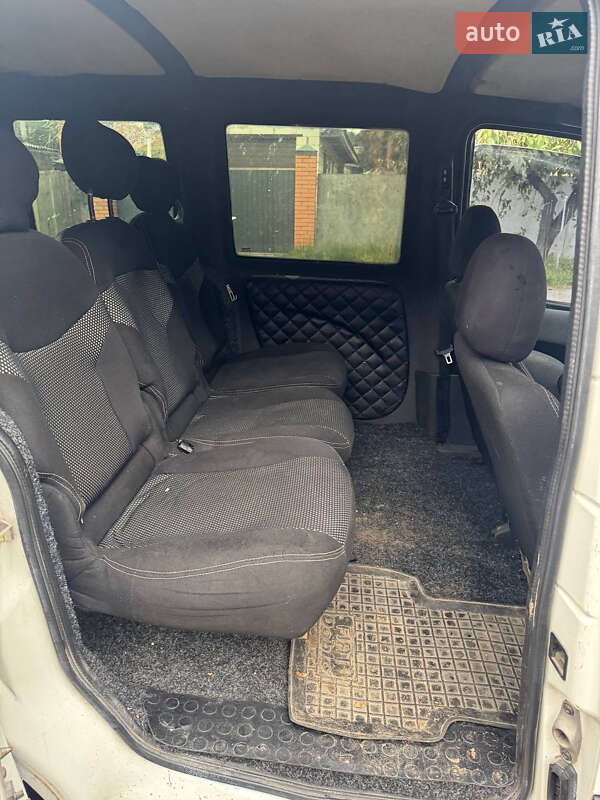 Мінівен Fiat Doblo 2005 в Києві