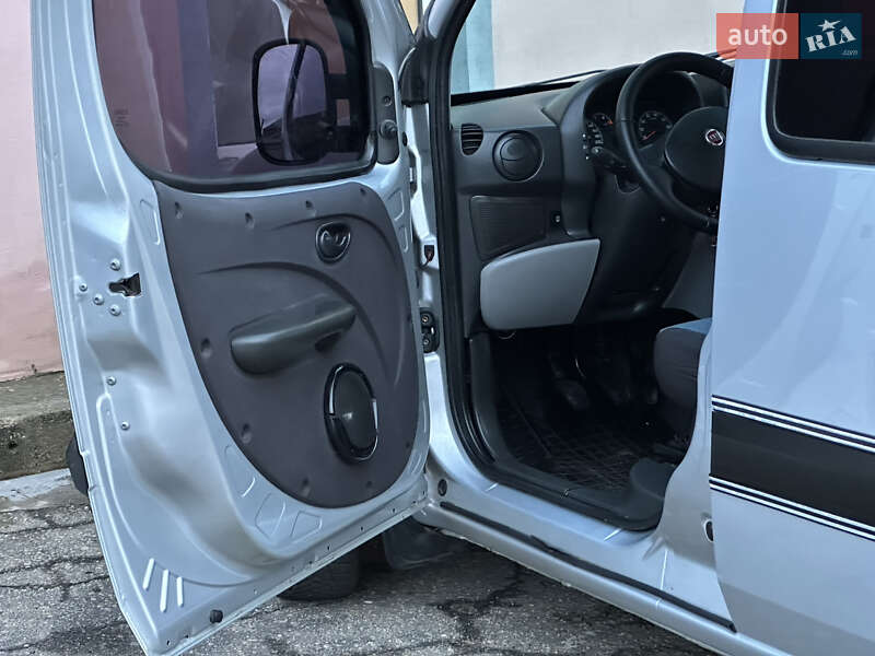 Мінівен Fiat Doblo 2012 в Миколаєві