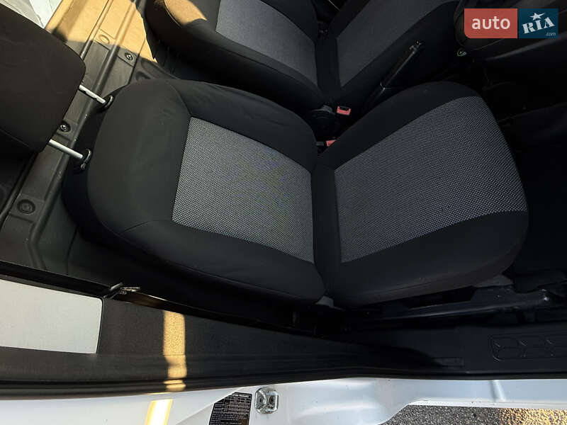 Мікроавтобус вантажний (до 3,5т) Fiat Doblo 2017 в Києві