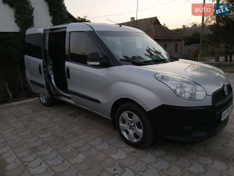 Мінівен Fiat Doblo 2011 в Новій Одесі