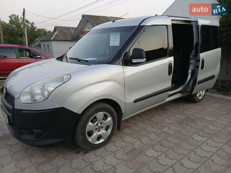 Мінівен Fiat Doblo 2011 в Новій Одесі
