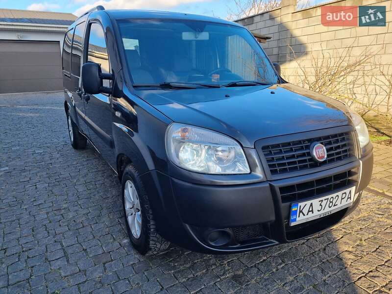 Мінівен Fiat Doblo 2008 в Рівному