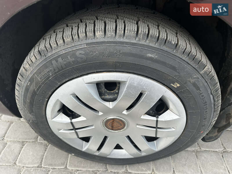 Минивэн Fiat Doblo 2011 в Полтаве