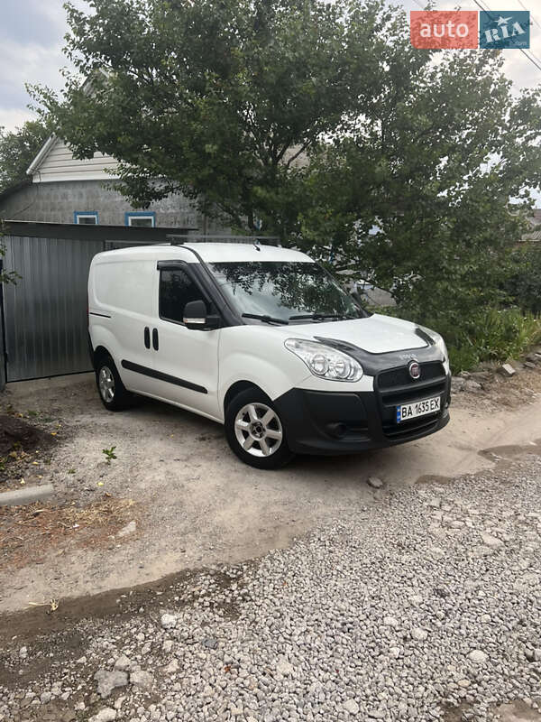 Грузовой фургон Fiat Doblo 2013 в Кропивницком фото Грузовой фургон Fiat Doblo 2013 в Кропивницком
