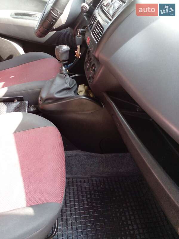 Минивэн Fiat Doblo 2011 в Сатанове фото 3 Минивэн Fiat Doblo 2011 в Сатанове