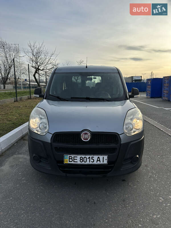 Мінівен Fiat Doblo 2012 в Києві