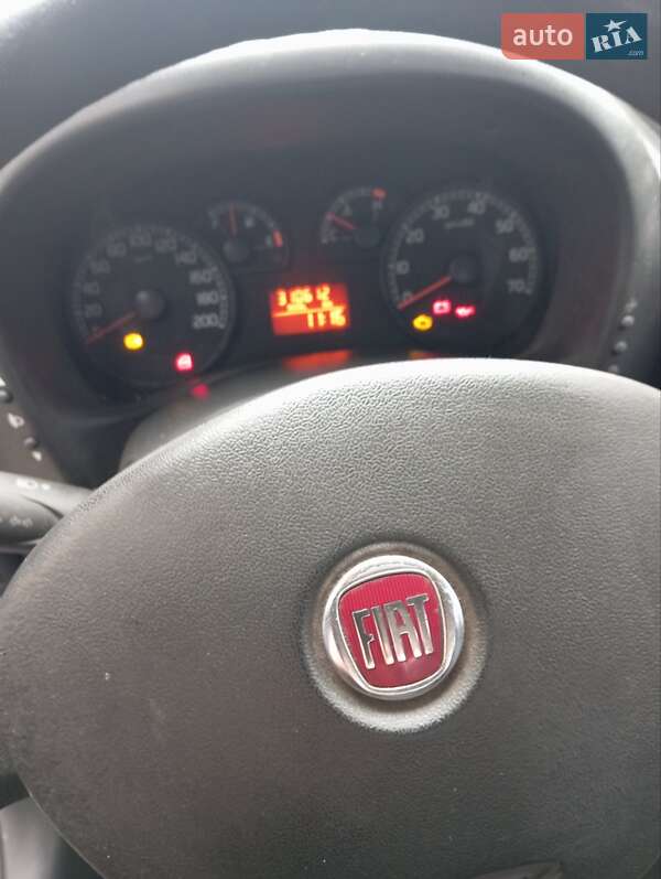 Мінівен Fiat Doblo 2012 в Черкасах