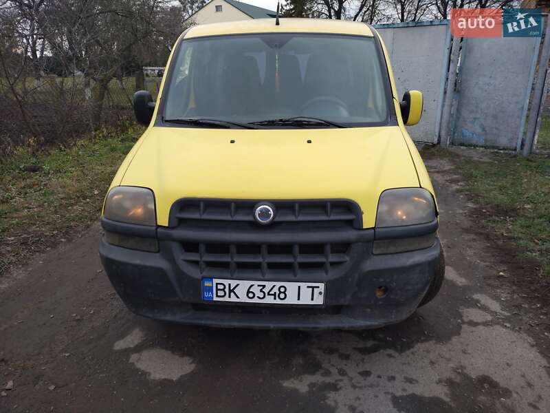 Минивэн Fiat Doblo 2001 в Остроге