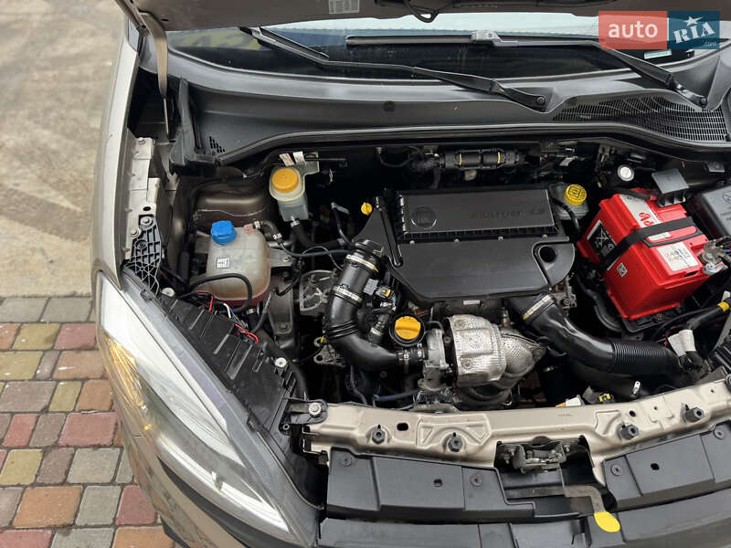 Мінівен Fiat Doblo 2017 в Умані