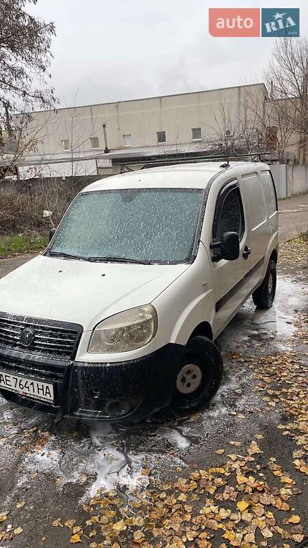 Минивэн Fiat Doblo 2008 в Днепре