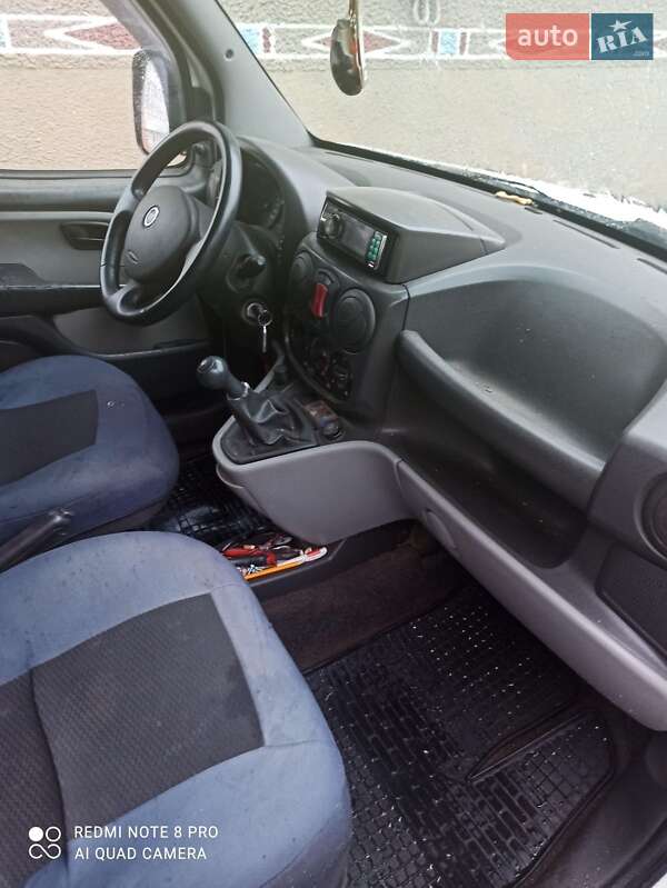 Грузовой фургон Fiat Doblo 2005 в Ровно