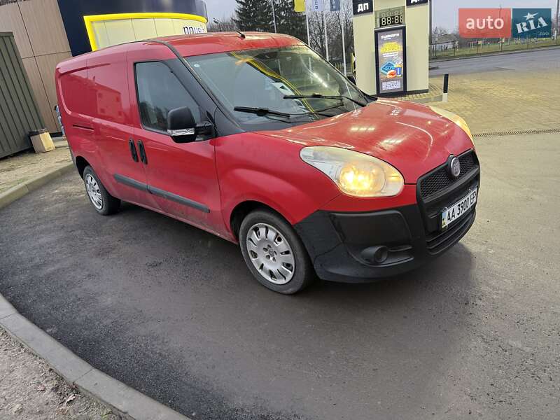 Fiat Doblo 2012