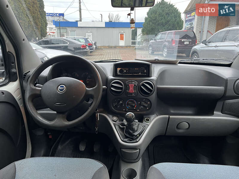 Вантажопасажирський фургон Fiat Doblo 2006 в Білій Церкві