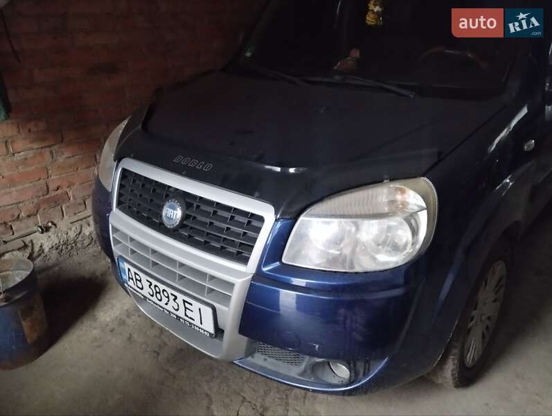 Минивэн Fiat Doblo 2007 в Литине