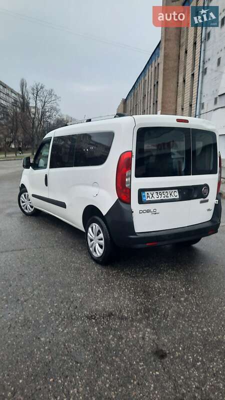 Минивэн Fiat Doblo 2016 в Киеве