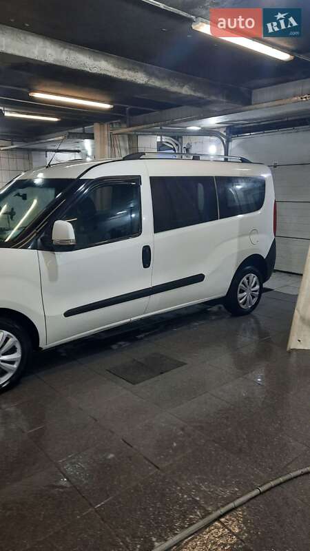Минивэн Fiat Doblo 2016 в Киеве