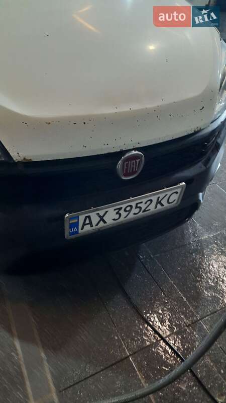 Минивэн Fiat Doblo 2016 в Киеве