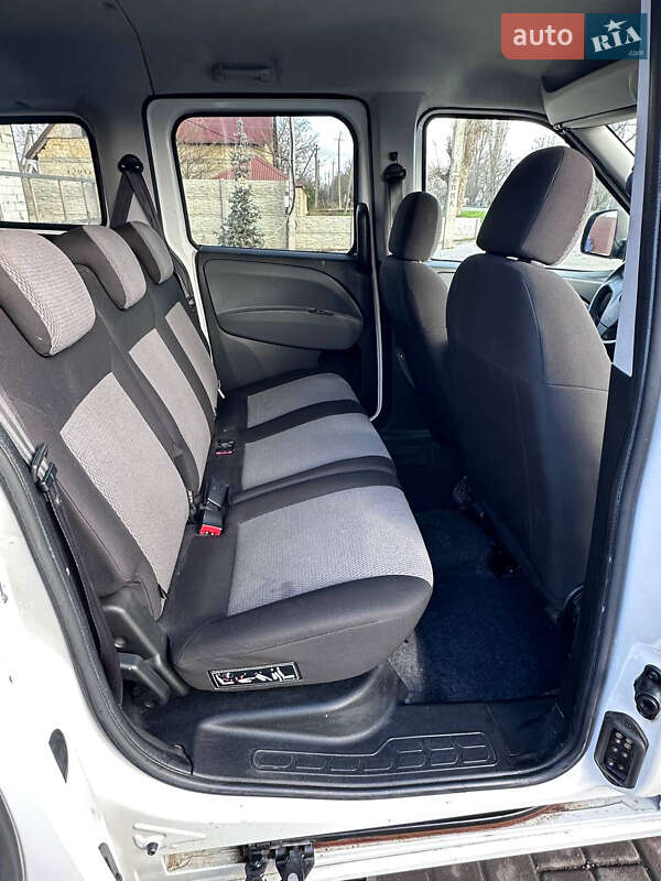 Минивэн Fiat Doblo 2013 в Раздельной