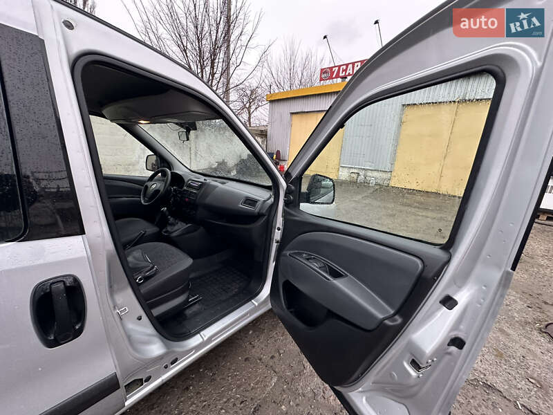 Мінівен Fiat Doblo 2011 в Миколаєві фото 26 Мінівен Fiat Doblo 2011 в Миколаєві