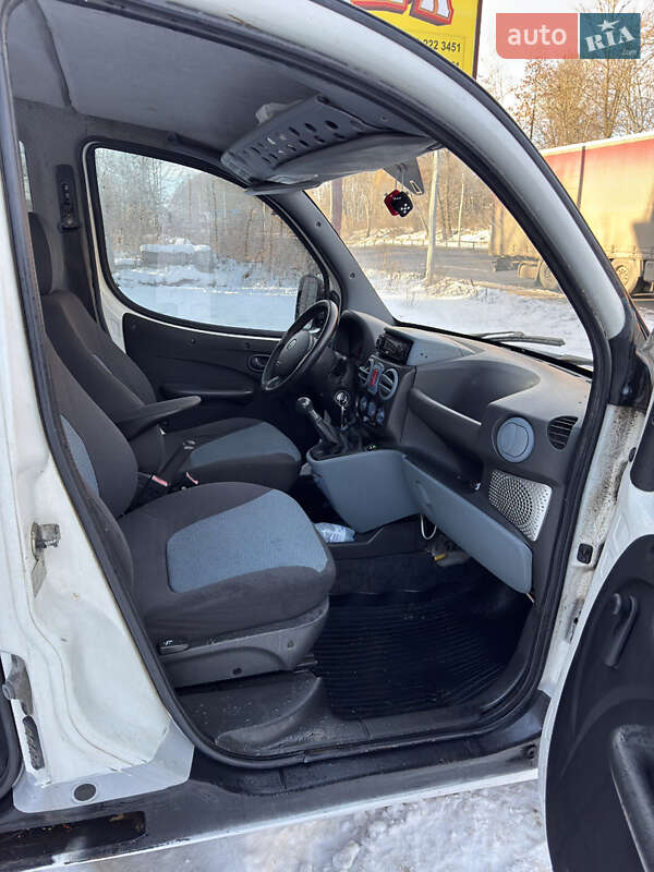Минивэн Fiat Doblo 2006 в Тернополе фото 16 Минивэн Fiat Doblo 2006 в Тернополе