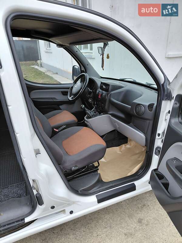 Мінівен Fiat Doblo 2008 в Снятині фото 3 Мінівен Fiat Doblo 2008 в Снятині