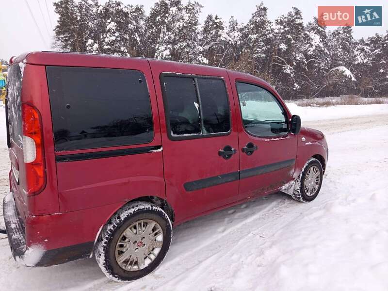 Минивэн Fiat Doblo 2006 в Дубно
