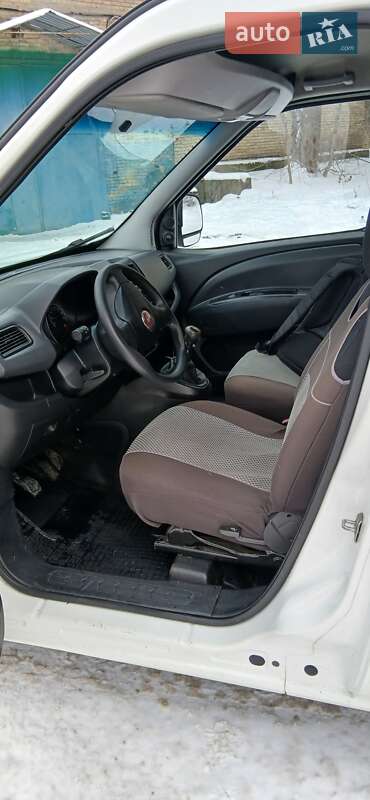 Грузовой фургон Fiat Doblo 2011 в Киеве