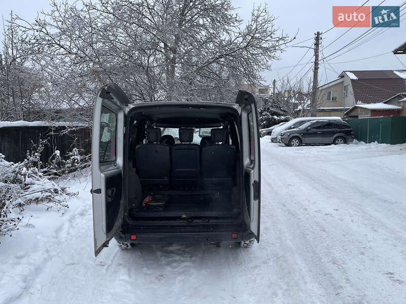 Минивэн Fiat Doblo 2006 в Киеве