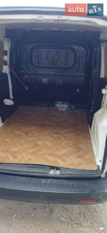 Грузовой фургон Fiat Doblo 2012 в Бродах