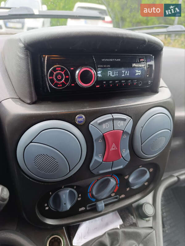 Минивэн Fiat Doblo 2004 в Львове