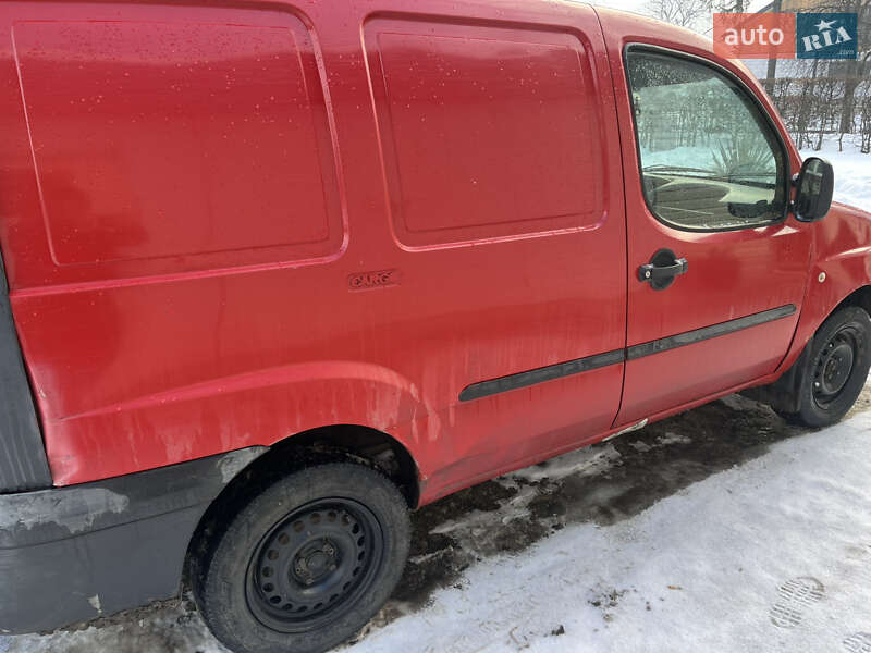 Минивэн Fiat Doblo 2004 в Косове