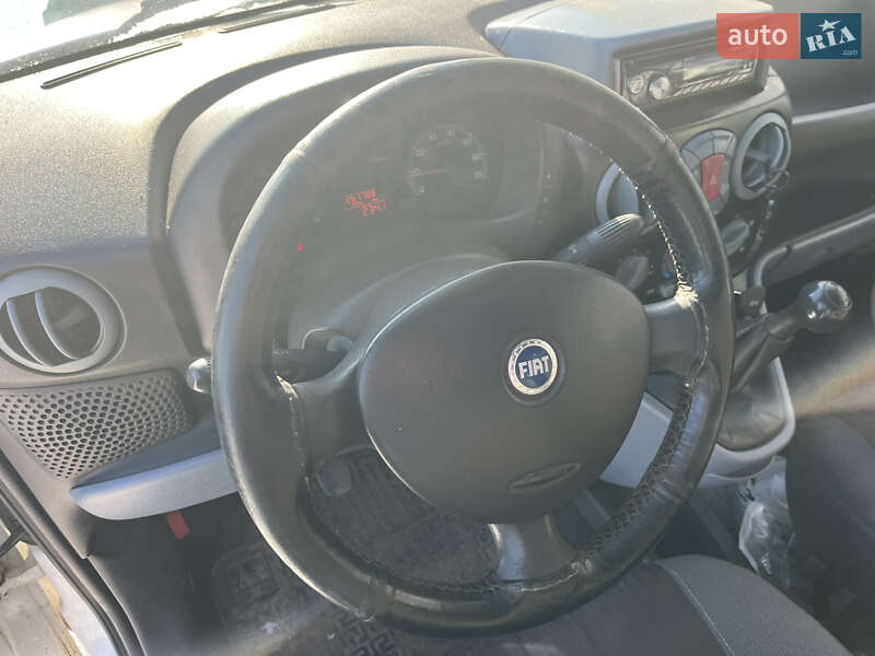 Минивэн Fiat Doblo 2005 в Демидовке