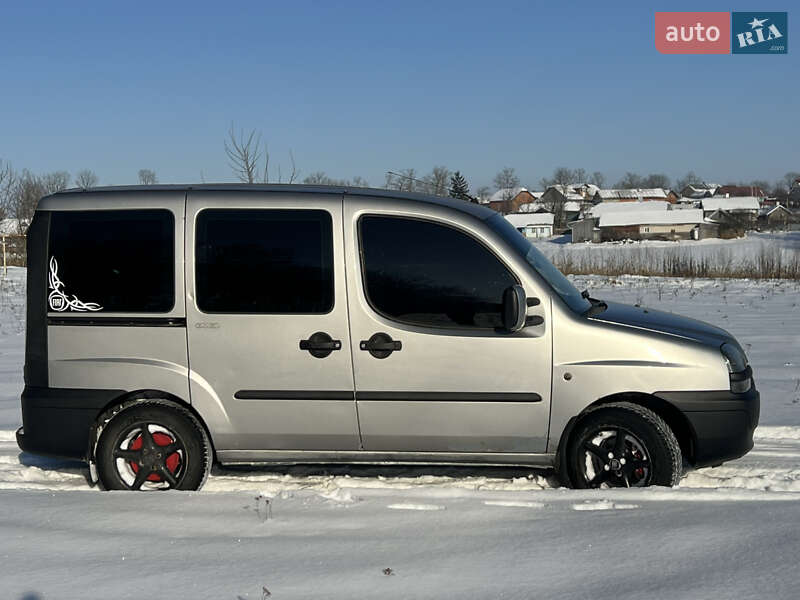 Минивэн Fiat Doblo 2001 в Городенке
