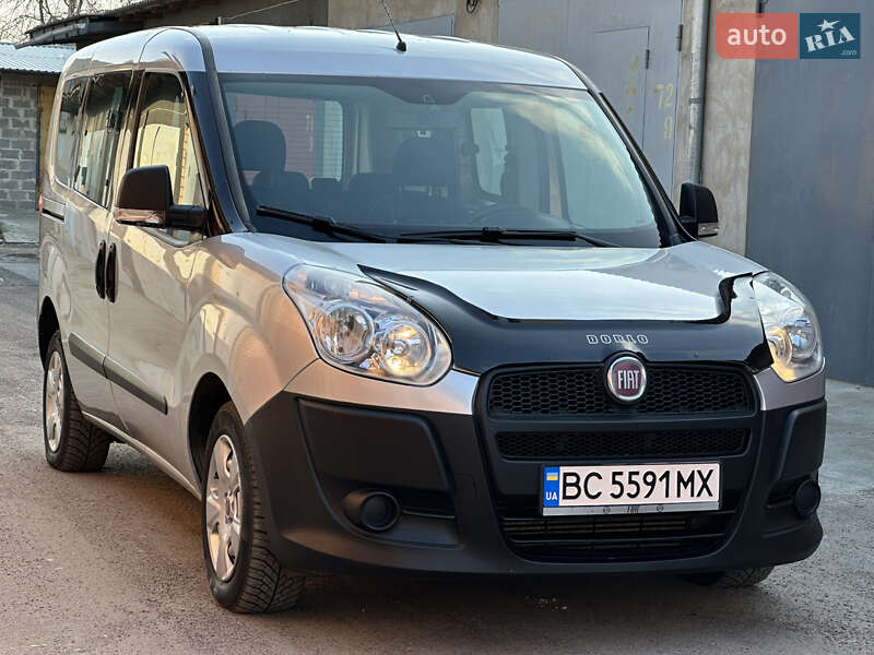 Минивэн Fiat Doblo 2011 в Николаеве