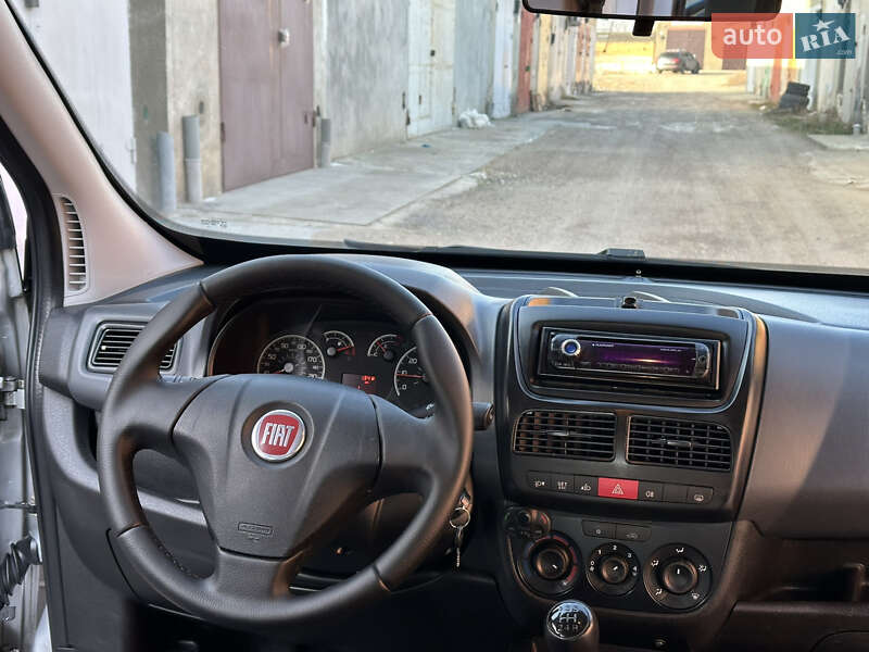 Минивэн Fiat Doblo 2011 в Николаеве