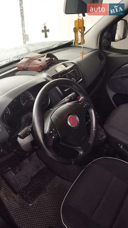 Минивэн Fiat Doblo 2011 в Львове фото 2 Минивэн Fiat Doblo 2011 в Львове