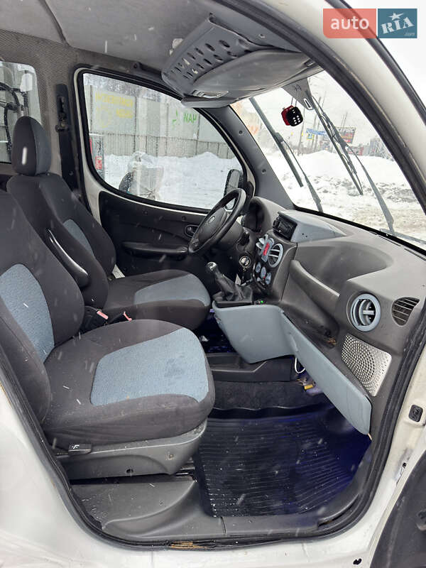 Минивэн Fiat Doblo 2006 в Тернополе фото 14 Минивэн Fiat Doblo 2006 в Тернополе
