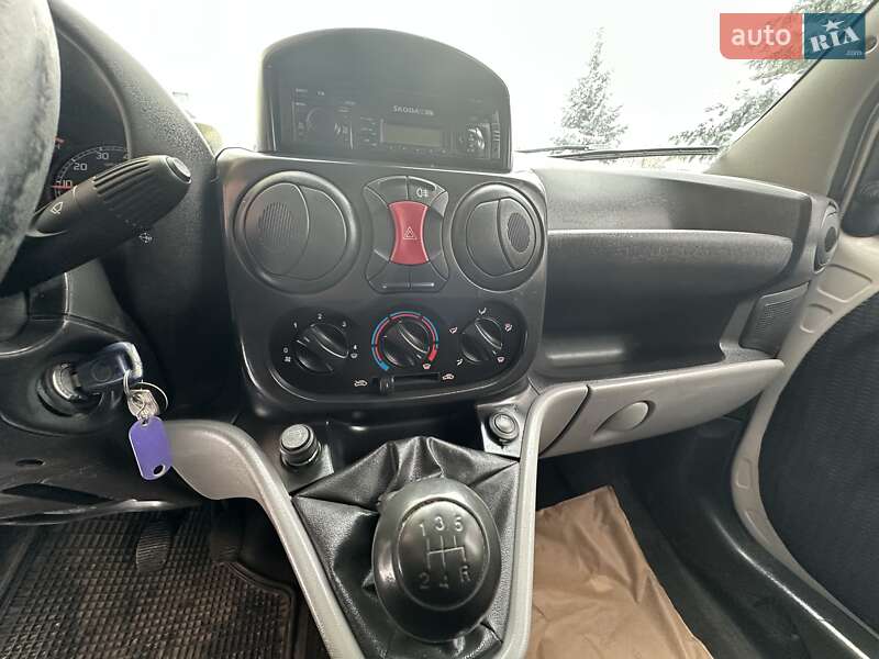 Мінівен Fiat Doblo 2006 в Рівному фото 20 Мінівен Fiat Doblo 2006 в Рівному