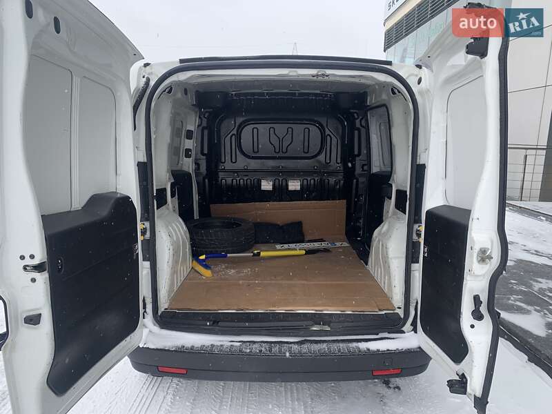 Грузовой фургон Fiat Doblo 2018 в Киеве