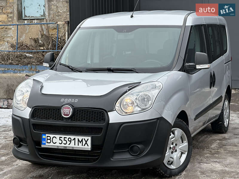 Минивэн Fiat Doblo 2011 в Николаеве