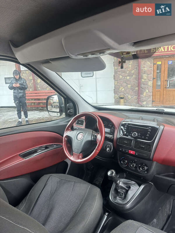 Минивэн Fiat Doblo 2011 в Тернополе фото 6 Минивэн Fiat Doblo 2011 в Тернополе