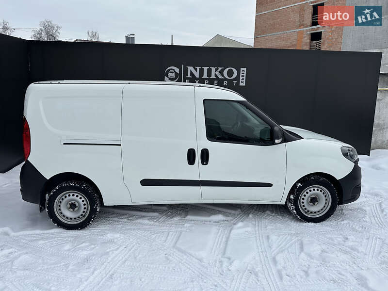 Вантажний фургон Fiat Doblo 2020 в Львові