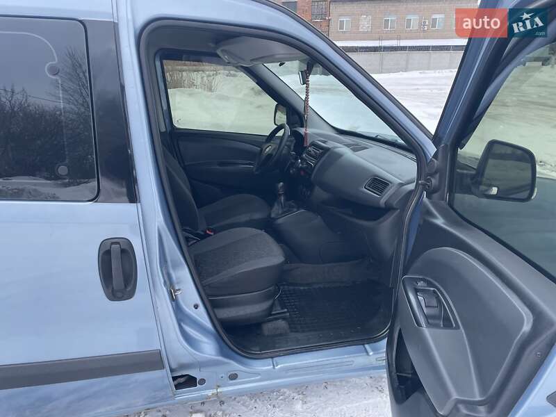 Минивэн Fiat Doblo 2011 в Бердичеве фото 3 Минивэн Fiat Doblo 2011 в Бердичеве