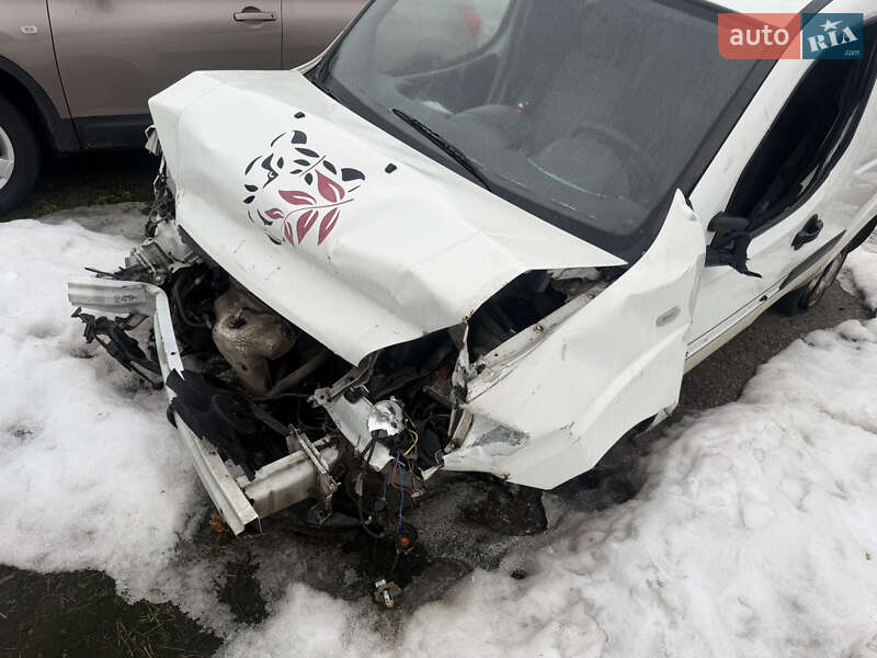 Вантажний фургон Fiat Doblo 2014 в Городку