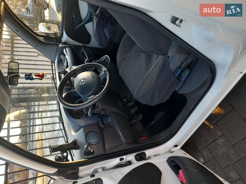 Минивэн Fiat Doblo 2003 в Сарнах фото 5 Минивэн Fiat Doblo 2003 в Сарнах