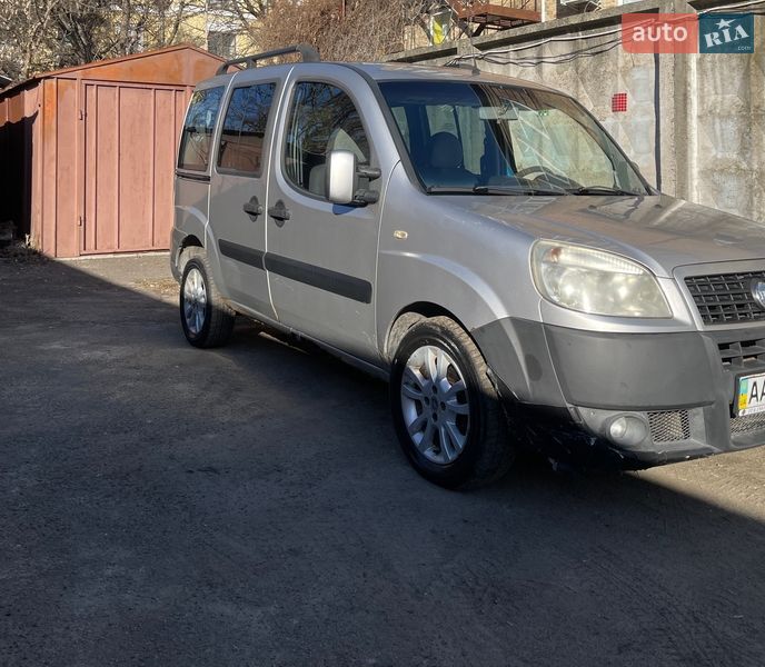 Мінівен Fiat Doblo 2007 в Києві