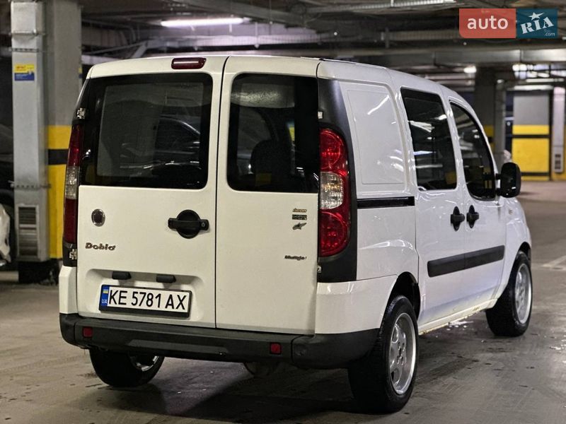Минивэн Fiat Doblo 2008 в Днепре